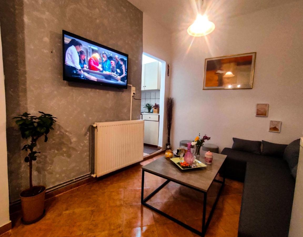 Kastra Bella 2 Bedroom Condo In Corfu Town Luaran gambar